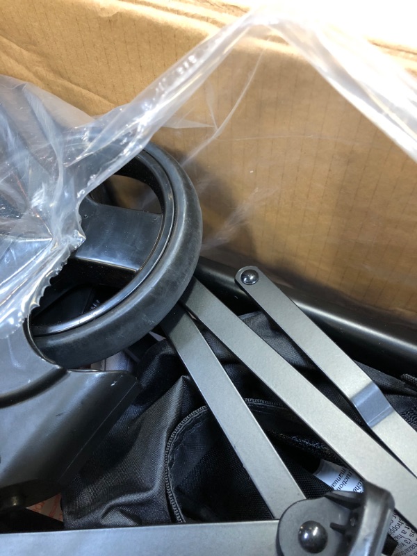 Photo 1 of Chicco Liteway Stroller - Moon Grey | Grey/Black ----- PACKAGING IS DAMAGED, ITEM IS LIGHTLY USED 

