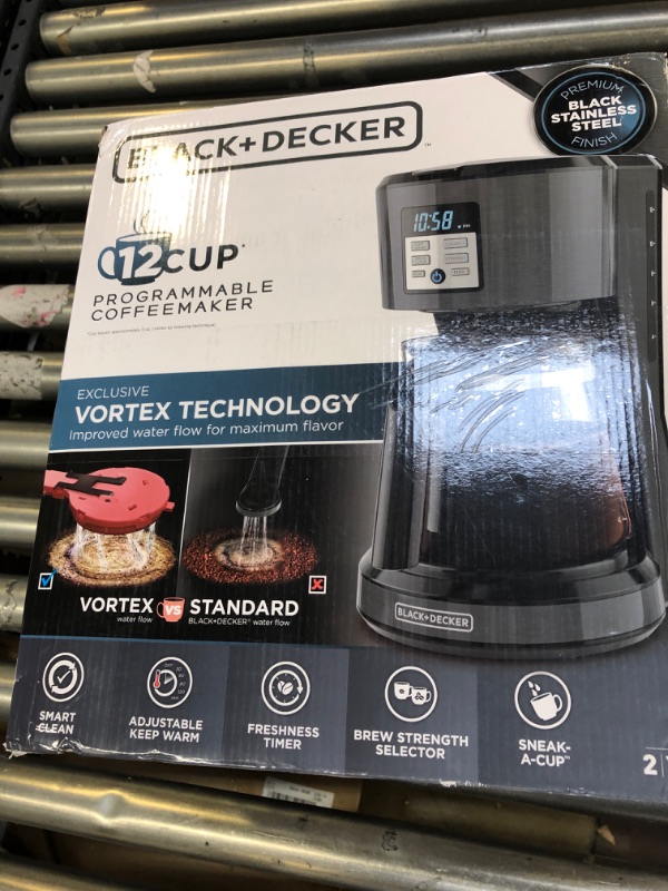 Photo 2 of BLACK+DECKER CM1331BS, 12-Cup