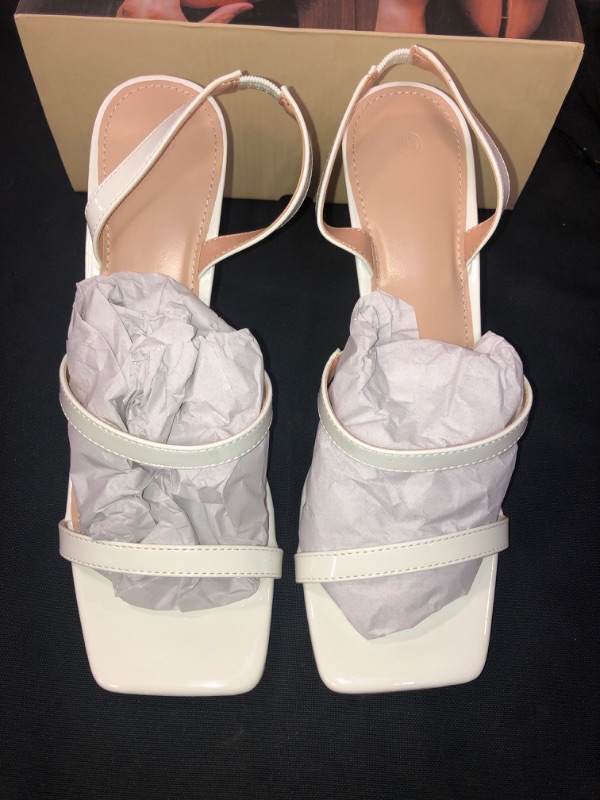 Photo 1 of Womens Open Toed White Strappy Heels
Size 9 1/2