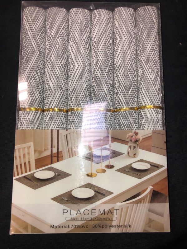 Photo 1 of 6 count grey/ white Placemats
