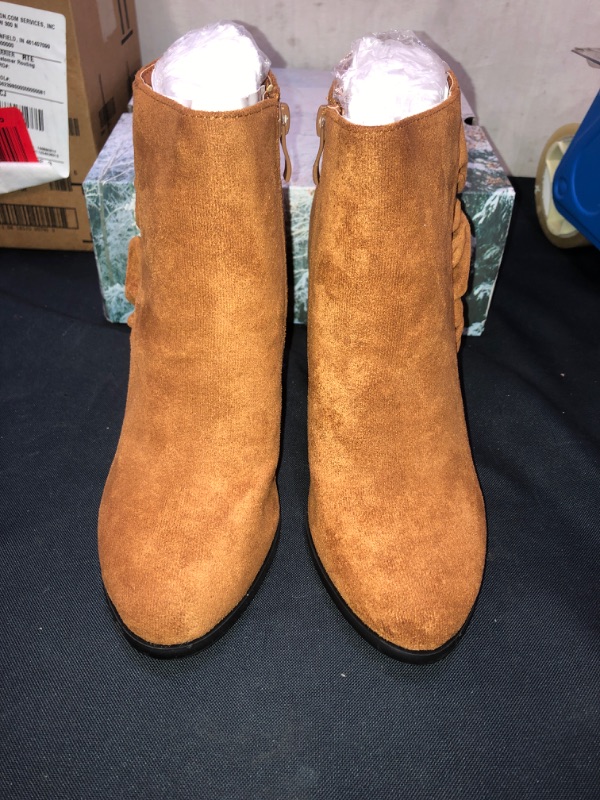 Photo 2 of Womens Brown Heeled Boots
Size 8 1/2