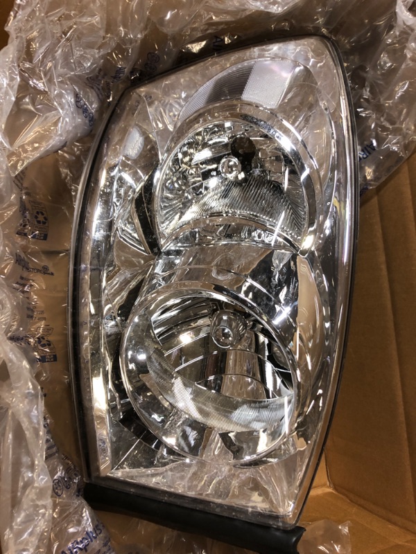 Photo 3 of Nilight 2007 2008 2009 Dodge Ram Headlight Assembly 2 Pack Compatible with 2006-2008 Dodge Ram 1500 2006-2009 Dodge Ram 2500 3500 Headlamp Replacement Driver and Passenger Side, 2 Years Warranty Chrome Housing+ Clear Reflector