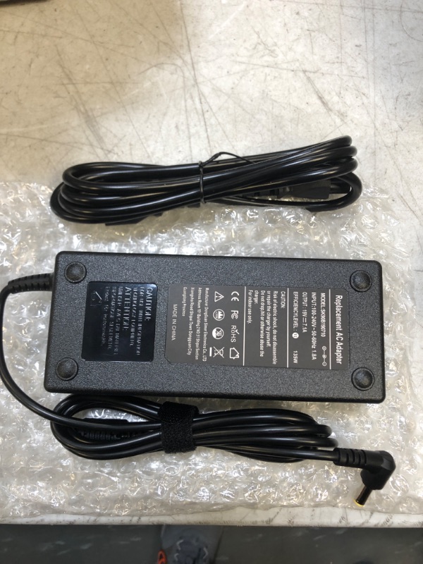 Photo 2 of 135W AC Adapter Charger for Acer Nitro 5 Gaming Series N18C3 AN515-51 AN515-41 AN515-53 AN515-52 AN515-43 AN515-54 AN517-51 N18C4 Aspire A715-42G A18-135P1A VX15 VX5-591G Power Supply Cord
