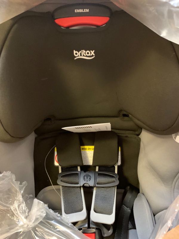 Photo 4 of Britax Emblem 3-Stage Convertible Car Seat, Slate Safewash , 21x18.25x26 Inch (Pack of 1) Safewash Slate --- Box Packaging Damaged, Item is New
