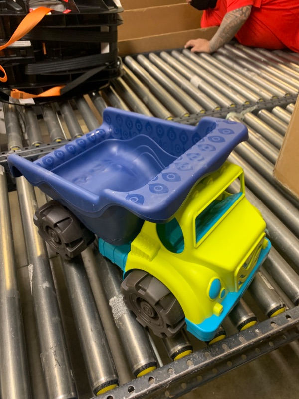 Photo 5 of B. toys by Battat Colossal Cruiser – 20�” Large Sand Truck – Beach Toy Dump Trucks for Kids 18 M+ (Lime/Navy) --- Box Packaging Damaged, Minor Use.
