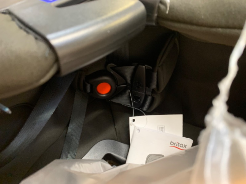 Photo 6 of Britax B-Safe Gen2 Infant Car Seat, Eclipse Black SafeWash Gen2 Eclipse Black Safewash  --- Box Packaging Damaged, Item is New
