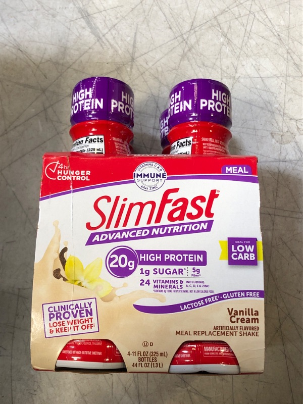 Photo 2 of 2CT - SlimFast Shake Vanilla Cream 4 Count (Pack of 3) - EXP: MARCH 01, 2023