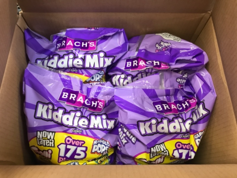 Photo 3 of 4x Brach's Kiddie Mix, Assorted Candy, Valentine's Day Classroom Exchange for Kids, 175 Pieces, Individually Wrapped
Best By: Feb 2023