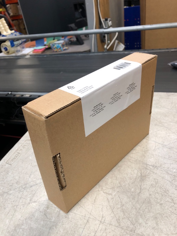 Photo 1 of Amazon Basics 8-Foot 3-Prong Vinyl Indoor/Outdoor Extension Cord with 3 Outlets - 13 Amps, 1625 Watts, 125 VAC - Green Green 8 ft Cord ** FACTORY SEALED 