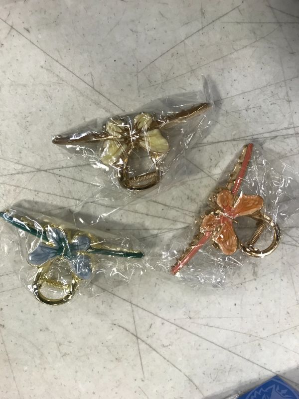 Photo 2 of 3 PCS Butterfly Metal Hair Clips-Large