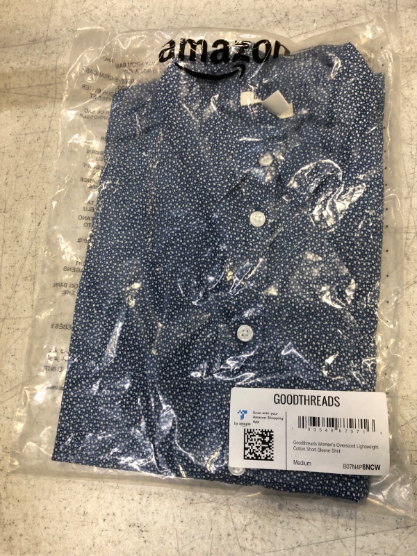 Photo 2 of Amazon Brand - Goodthreads Women's Oversized Lightweight Cotton Short-Sleeve Shirt SIZE  Medium Indigo, Textured