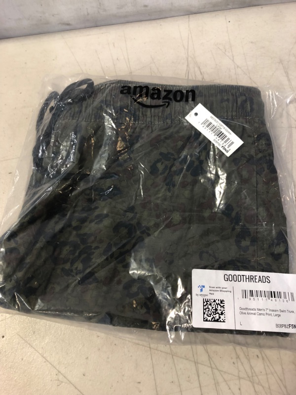 Photo 1 of Goodthreads Men's 7" Swim Trunk Large Olive, Animal/Camo Print