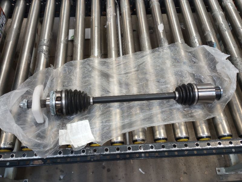 Photo 3 of Cardone Select 66-7259HD New CV Constant Velocity Severe-Duty Drive Axle Shaft --- moderate used, dent on item, scuffs on item as shown in pictures