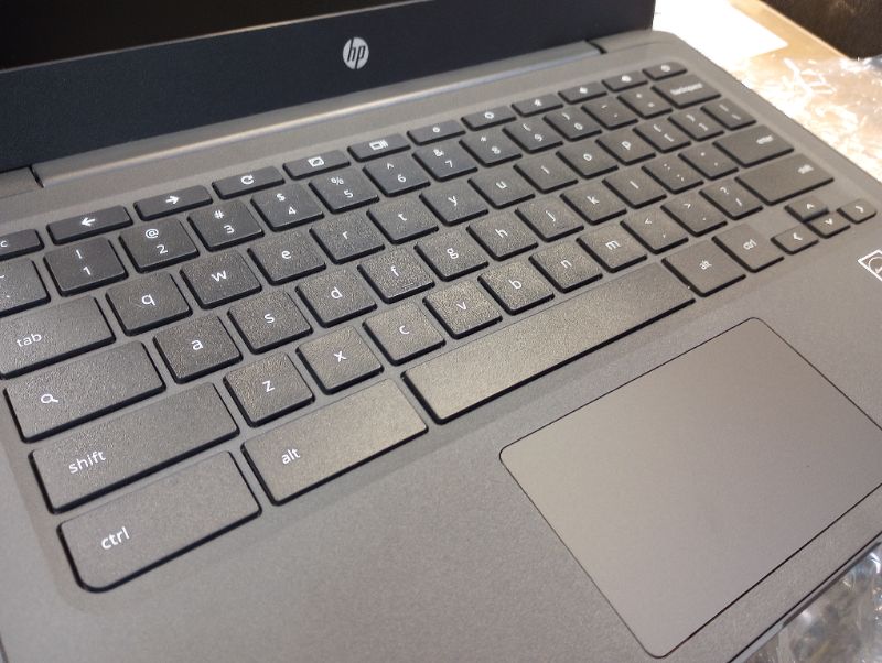 Photo 8 of HP Pavilion 15 Laptop, 12th Generation Intel Core i7-1255U Processor, 16 GB RAM, 512 GB SSD, 15.6" Full HD Display, Windows 11 Pro, Fingerprint Reader, Wi-Fi & Bluetooth, HD Webcam (15-eg2025nr 2022) Color Black------ LAPTOP COLOR IS BLACK AS SHOWN IN PIC