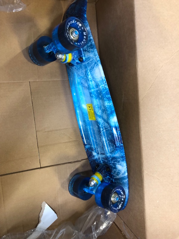 Photo 1 of 22 INCH SMALL SKATEBOARD PENNY BOARD BLUE 