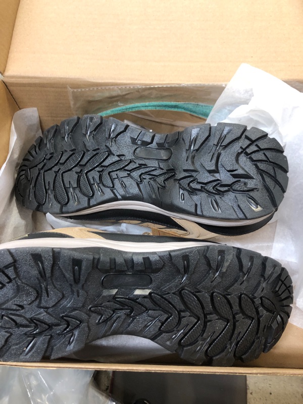 Photo 1 of B2R
CKKM Men's Waterproof Hiking Shoes Lightweight Non-Slip Low-Cut Trekking Hiking Sneakers Outdoor Backpacking Camping Climbing Shoes Brown