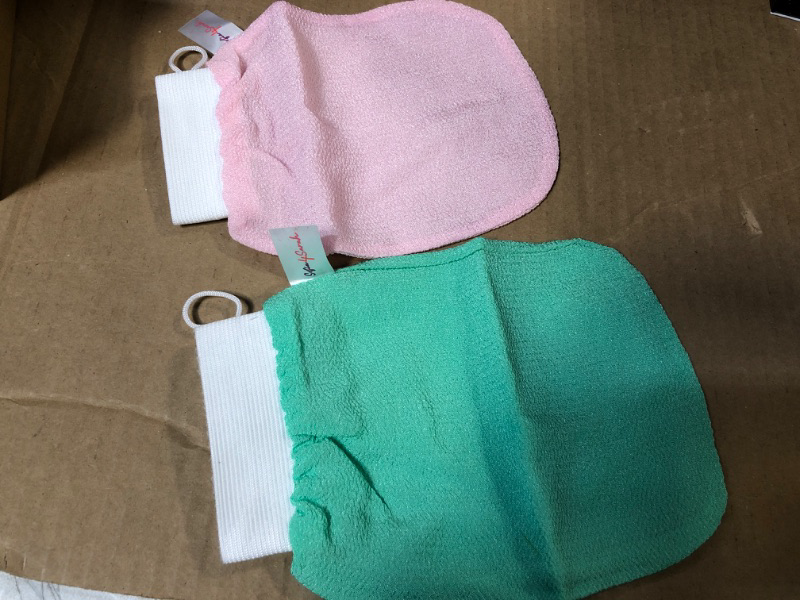 Photo 1 of 2pcs Pieces Exfoliating Gloves Body Scrubber Korean Visibly Lift-Away Dead Skin
