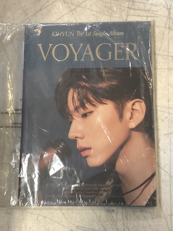 Photo 2 of KIHYUN - VOYAGER (1st Single Album) CD + Extra Photocards Set (Voyager ver.)