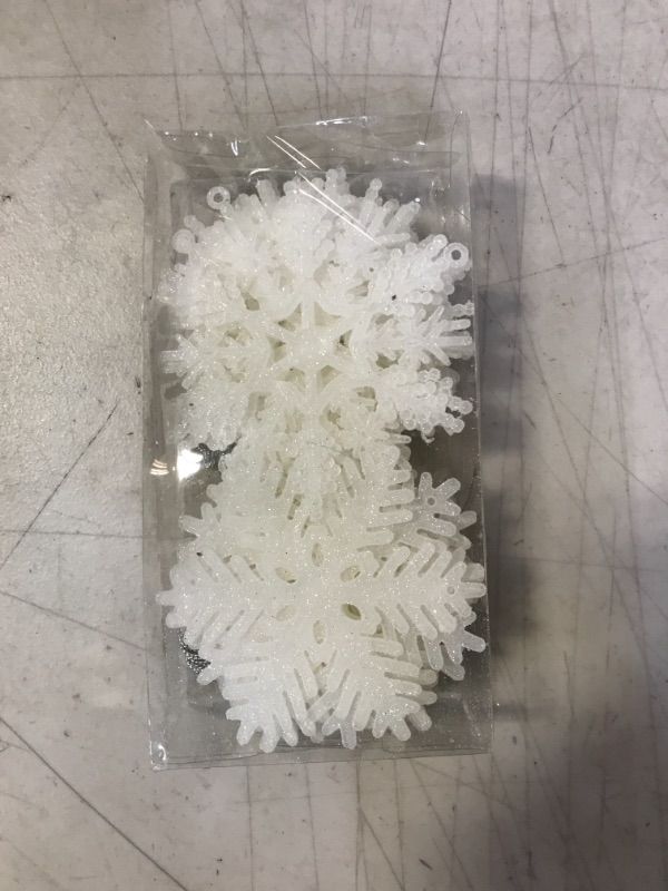 Photo 2 of 36pcs White Glitter Snowflake Ornaments Christmas Tree Decorations, 4 Inch Plastic Snowflake Hanging Decorations Christmas Tree Ornaments for Winter Wonderland Holiday Party