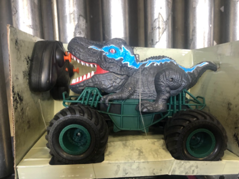 Photo 3 of Bennol 2.4GHz Remote Control Dinosaur Car Toys for Kids Boys, RC Dino Car Toys with Light, Sound & Spray, Indoor Outdoor All Terrain Electric RC Car Toys Gifts for 3 4 5 4-7 8-12 9 10 11 12 Boys