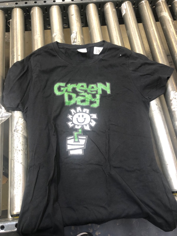 Photo 3 of (Size: M) Women Green Day Flower Pot T-Shirt