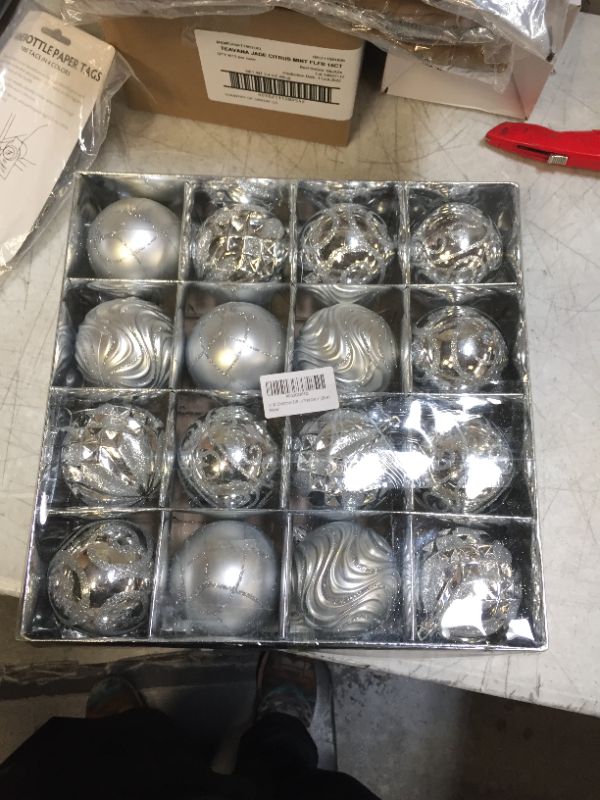 Photo 2 of 3.15" Christmas Ball Ornaments 16 pcs Xmas Tree Hanging Ball Decorations Set, Festival Pendant Hangings Ornaments with Hanging Loop for Holiday Party Wreath Tabletop Tree Xmas Tree Decor (Silver)
