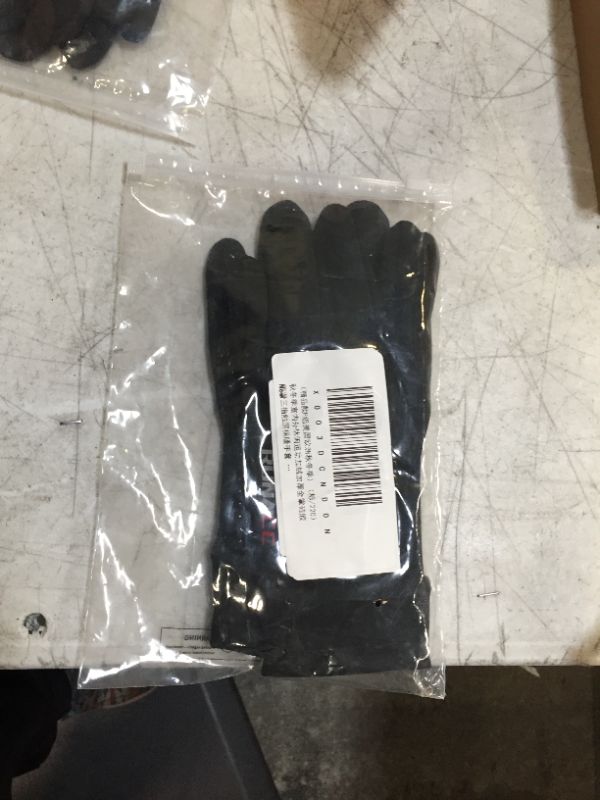 Photo 2 of EEFOW Winter Touchscreen Gloves for Men & Women: Cold Weather Outdoor Waterproof Windproof Gloves Black S/M/L Large Black 1