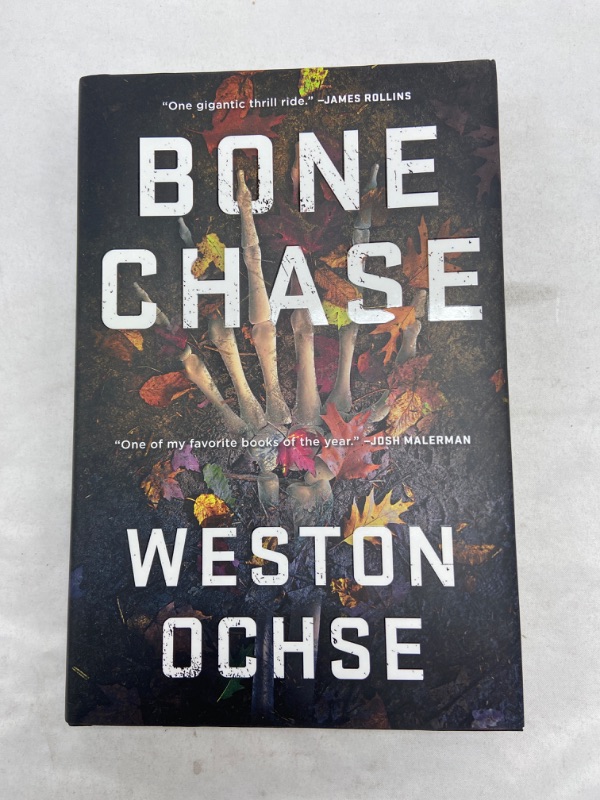 Photo 2 of Bone Chase By Weston Ochse 