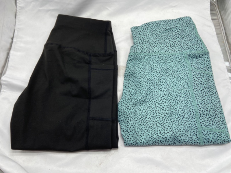 Photo 1 of 2 Pack Active Wear Leggings Size Large 