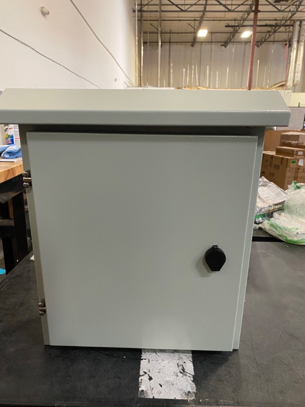 Photo 3 of Outdoor Electrical Enclosure nema Box - 15.7*19.7*7.9"Electrical Junction Box,Universal IP66 Box,Waterproof Stainless Steel Junction Box,with Mounting Plate,Steel Electrical Box