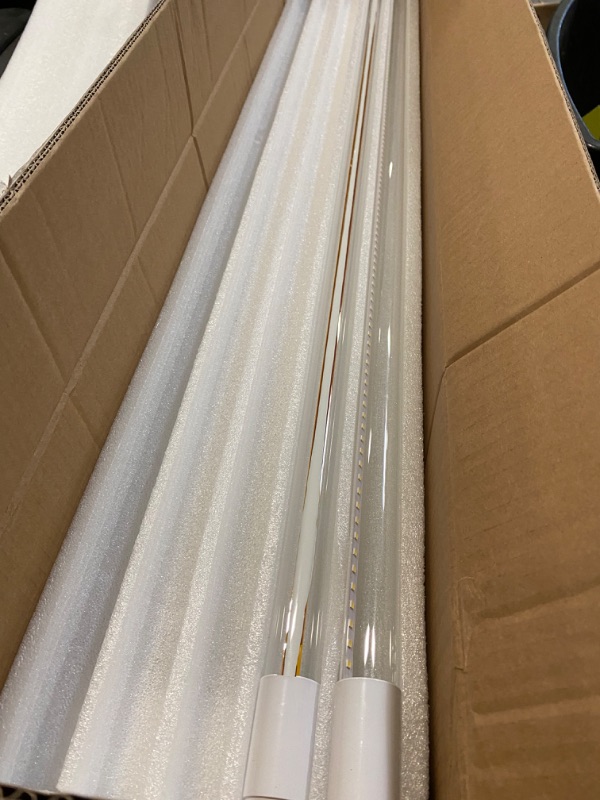 Photo 2 of hykolity 12 Pack 4FT LED T8 Hybrid Type A+B Light Tube, 18W, Plug & Play or Ballast Bypass, Single-Ended OR Double-Ended, 5000K, 2600lm, Clear Cover, T8 T10 T12 for G13, 120-277V, UL Listed 4 Ft | Clear Cover