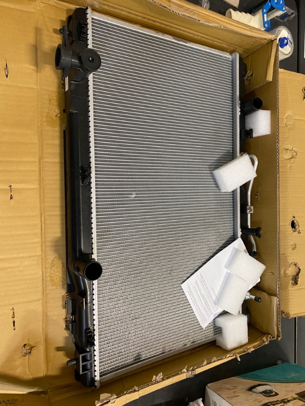 Photo 2 of Denso 221-3102 Radiator