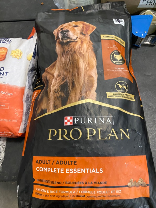 Photo 2 of Purina Pro Plan High Protein Dog Food With Probiotics for Dogs, Shredded Blend Chicken & Rice Formula - 35 lb. Bag