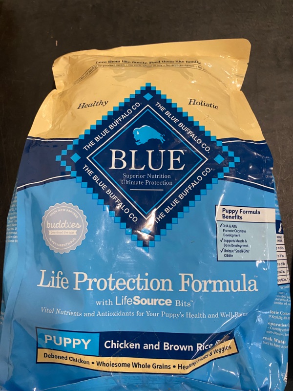 Photo 2 of Blue Buffalo Life Protection Formula Natural Adult Dry Dog Food, Chicken and Brown Rice 5-lb Trial Size Bag