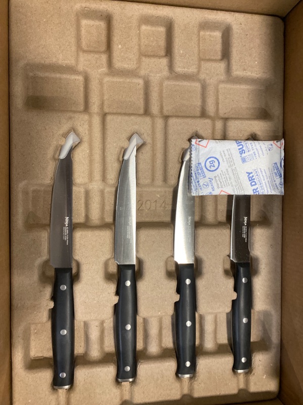 Photo 5 of Ninja Foodi NeverDull Premium 14-Piece Knife Block Set | K32014