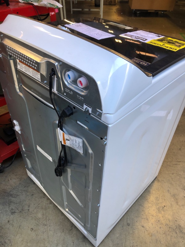 Photo 4 of Maytag 5.3 cu. ft. Smart Capable White Top Load Washing Machine with Extra Power Button, ENERGY STAR
