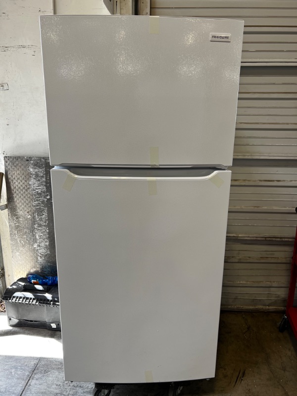 Photo 1 of Frigidaire
30 in. 18.3 cu. ft. Top Freezer Refrigerator