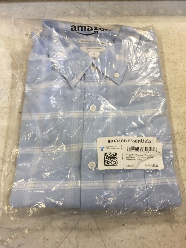 Photo 2 of Amazon Essentials Men's Regular-Fit Short-Sleeve Pocket Oxford Shirt X-Large Blue Windowpane