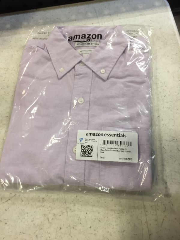 Photo 2 of Amazon Essentials Men's Regular-Fit Short-Sleeve Pocket Oxford Shirt Small Lavender