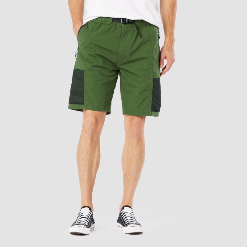 Photo 1 of DENIZEN® from Evi's® Men's 9" Reaxed Fit Voyager Modern Utiity Shorts -
SIZE L