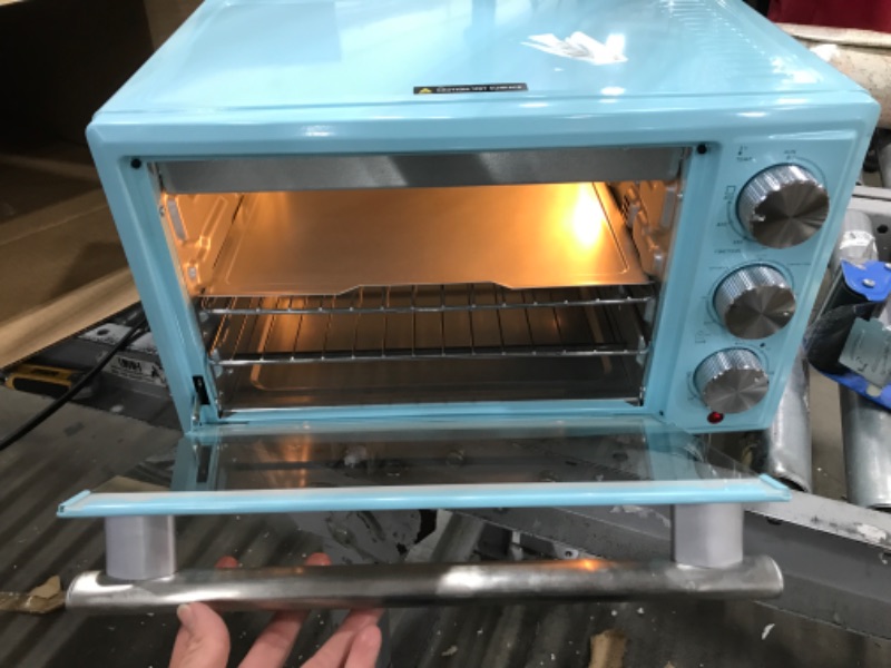 Photo 4 of Galanz Large 6-Slice True Convection Toaster Oven, 8-in-1 Combo Bake, Toast, Roast, Broil, 12” Pizza, Dehydrator with Keep Warm Setting, Retro Blue
