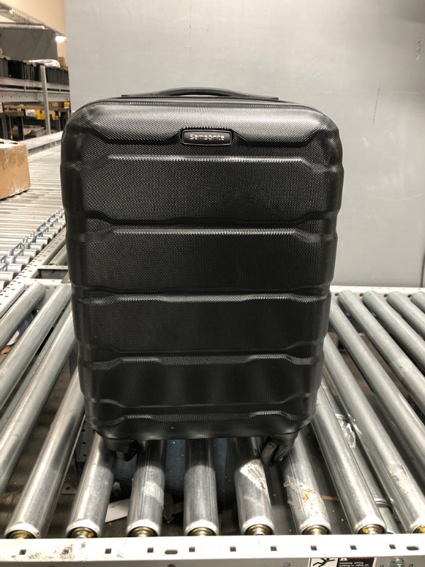 Photo 2 of Samsonite Omni PC Hardside Expandable Luggage with Spinner Wheels, Carry-On 20-Inch, Black
