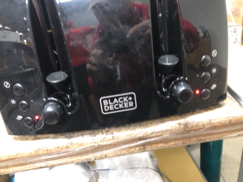 Photo 3 of (CRACKED/DENTED SIDE) BLACK+DECKER 4-Slice Toaster, Extra-Wide, Black, TR1410BD