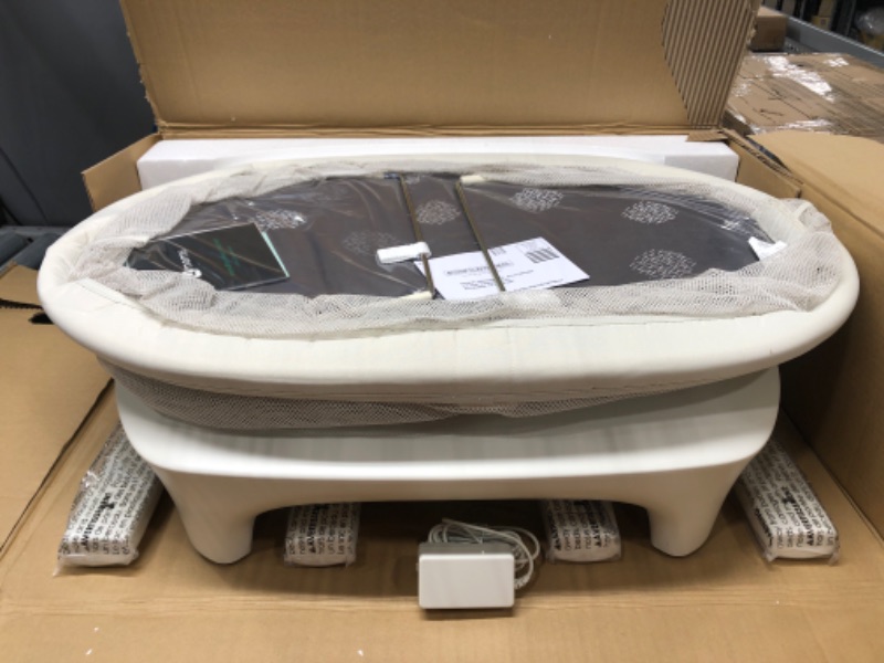 Photo 3 of 4moms mamaRoo sleep bassinet