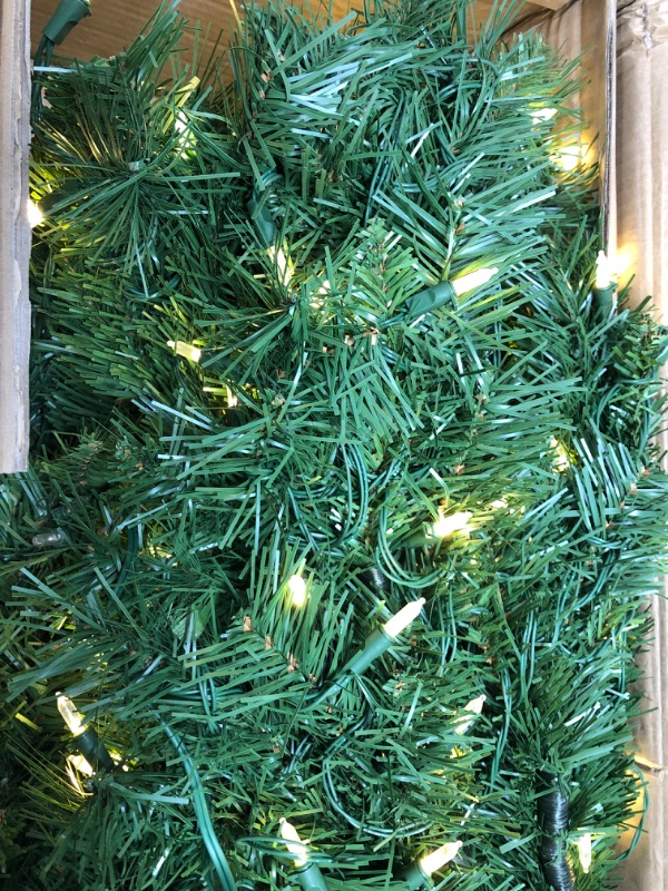 Photo 4 of *** TESTED*** Lehigh Valley Pine 7.5-foot Slim Hinged Tree with 450 LED Lights

