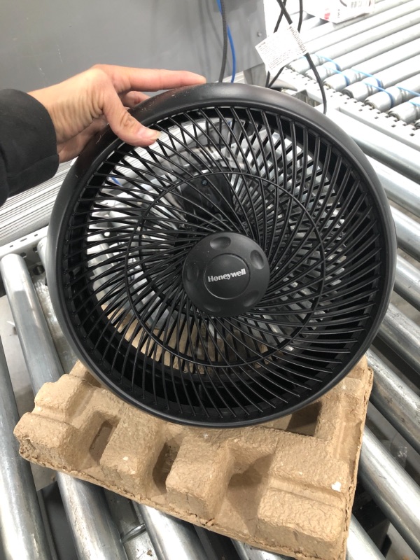 Photo 2 of 12 in. 3 Speed Whole Room Circulator Floor Fan