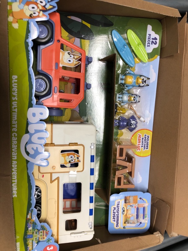 Photo 2 of Bluey Ultimate Caravan Adventures - Caravan Playset and Three 2.5-3" Figures & 4WD Family Vehicle with 2 Surfboards
