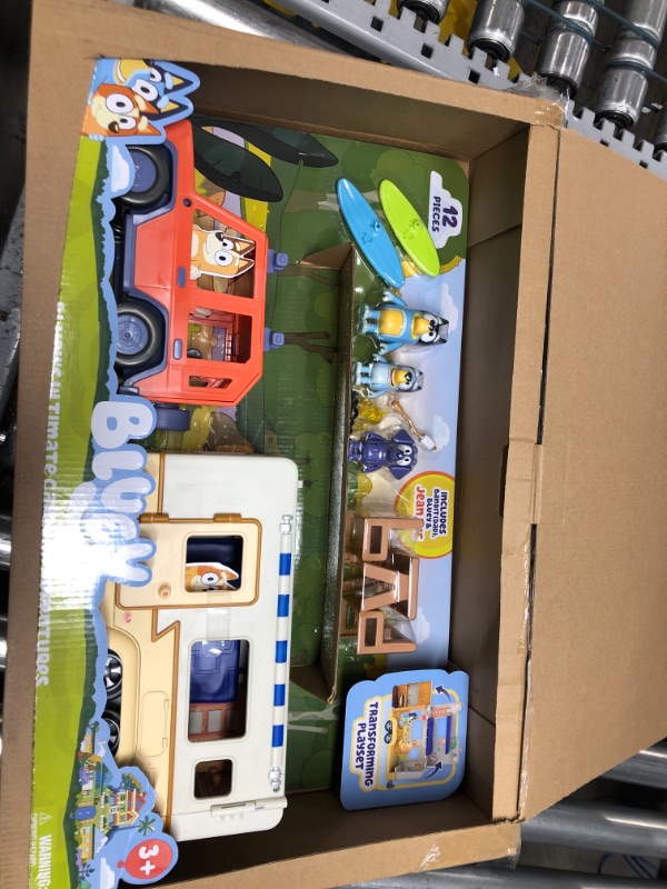 Photo 2 of Bluey Ultimate Caravan Adventures - Caravan Playset and Three 2.5-3" Figures & 4WD Family Vehicle with 2 Surfboards
