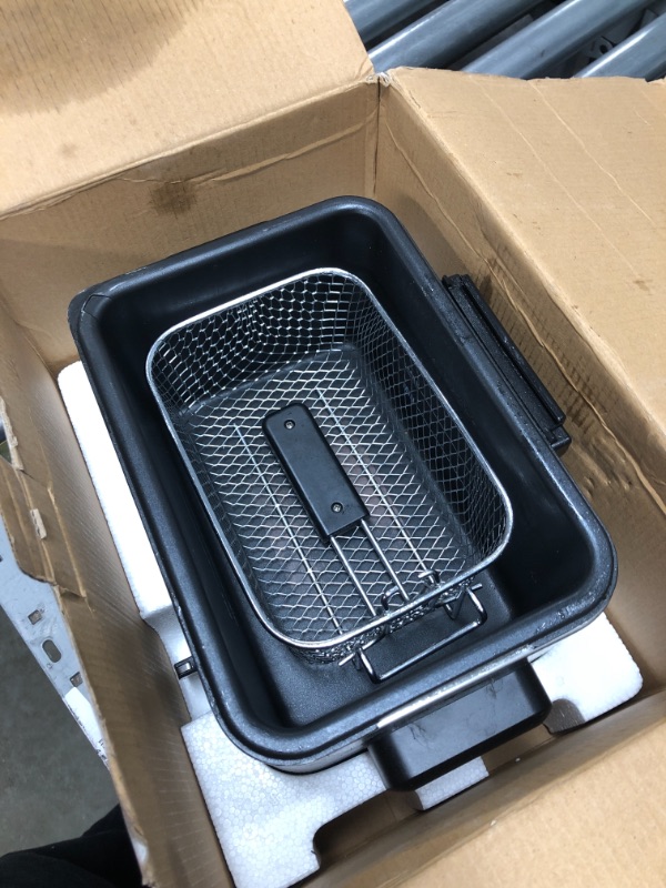 Photo 1 of 1000W Brushed Stainless Steel Compact Deep Fryer