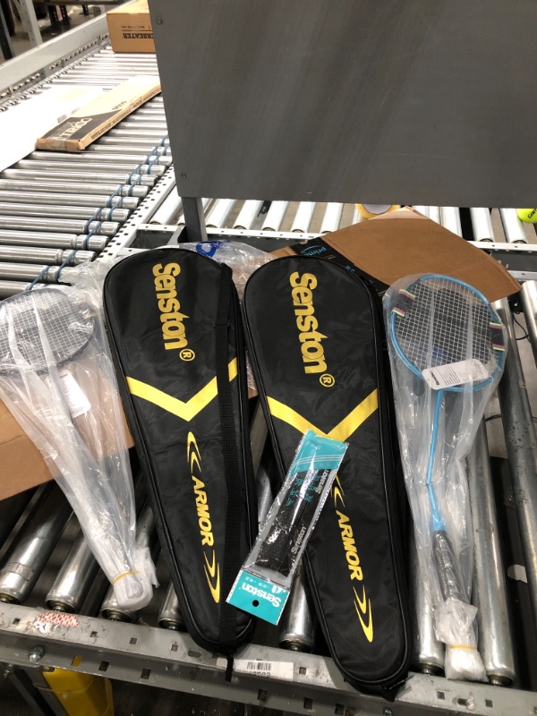 Photo 2 of Senston N80 - 2 Pack Graphite High-Grade Badminton Carrying Bag **Both Rackets Damaged For Parts only of Bags**
